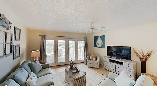 1233 W Lagoon Avenue Townhouse Unit A 2 Bedrooms 3 Bathrooms Townhouse, Varaa Lomakoti Huvilat kohteessa Alabama, Villa
