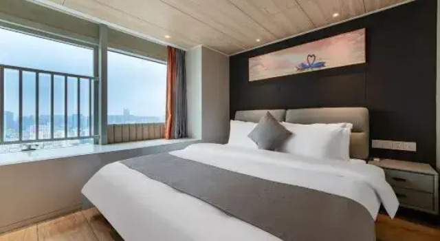 Люкс с 4 комнатами JIANHAI Apartment (Near Zhuhai Gongbei Port & Zhuhai High-Speed Railway Station)