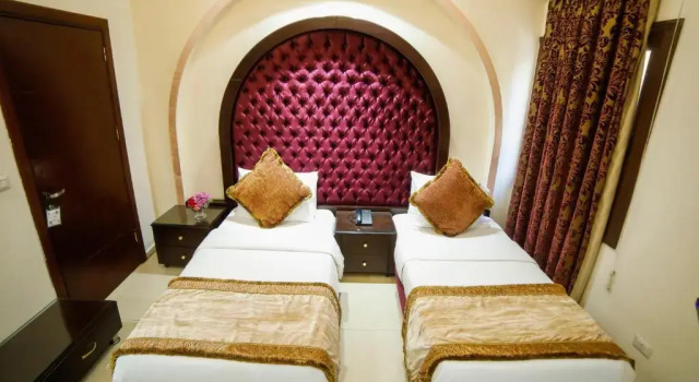 Студия Villa Queens Hotel