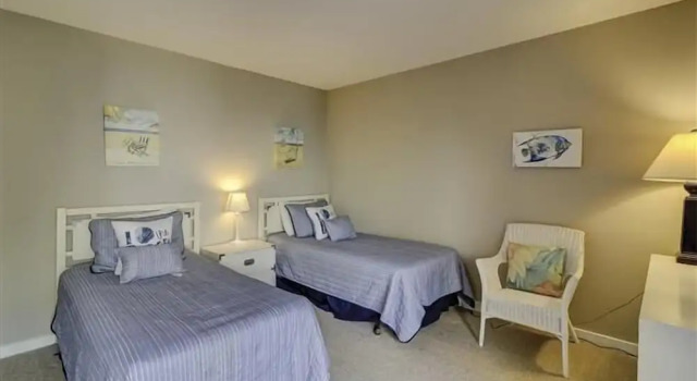 278 Stoney Creek at Sea Pines Resort, Забронировать Курортный отель Отели Хилтон-Хед-Айленд с парковкой, рядом с Stan Smith Tennis Academy, Парковка