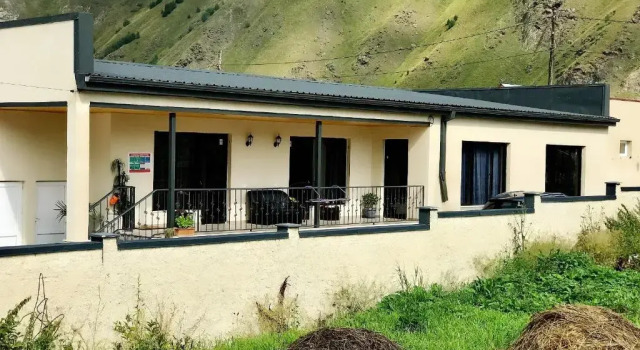 Bibo'S Kokhi Guesthouse