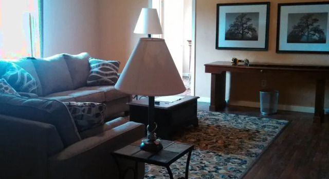 McCali Manor, Buchen Sie Hotel Mount Pleasant 
