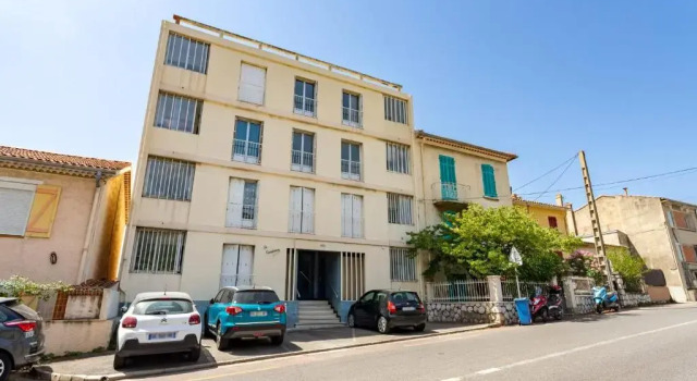 Restful 1 bedroom with AC and sea view terrace - Dodo et Tartine, Забронировать Отель Отели Тулона с парковкой, рядом с Отель Де Артс, Парковка