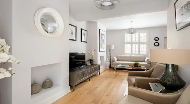 The Chelsea Cottage, Забронировать Дом для отпуска Коттеджи Лондона, рядом с Городской музей полиции, Коттедж