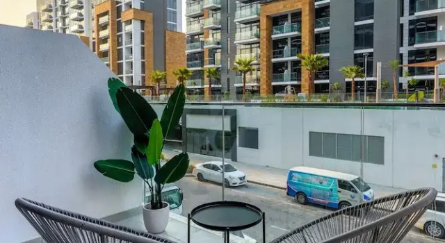 Студия Standard Nasma Holiday Homes - Azizi Riviera 43
