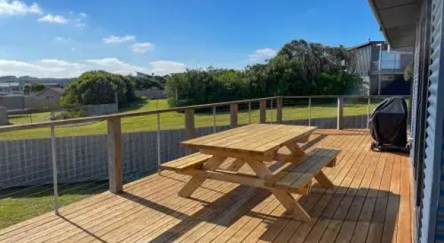 Ocean View Getaway, Book Hotel  