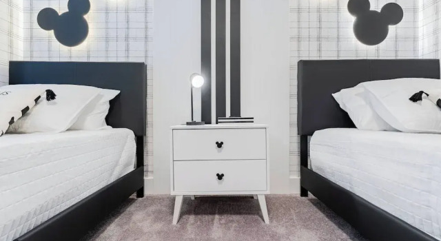 Your Orlando Retreat: Warm and Welcoming Townhome