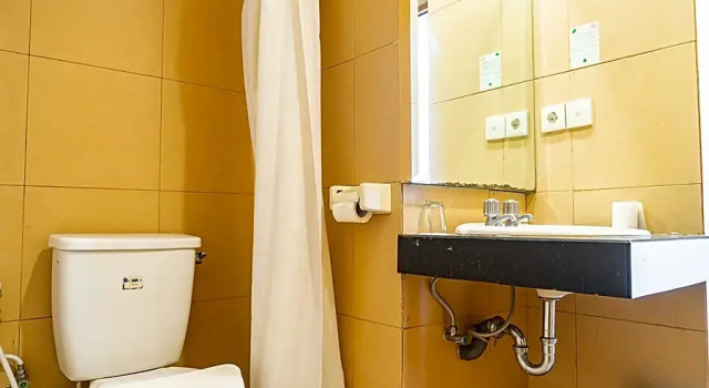 Люкс RedDoorz Plus near Blok M Square