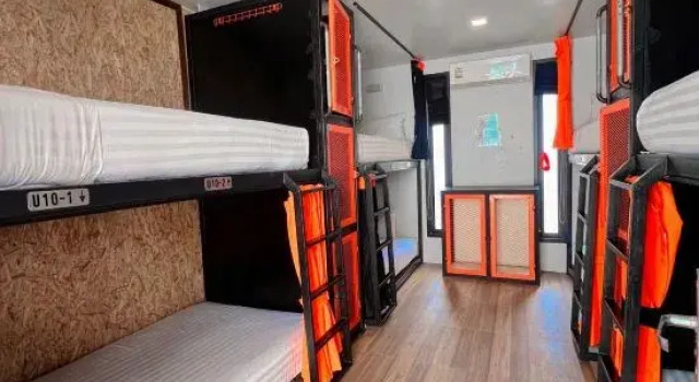 Кровать в общем номере (мужской номер) Ubox samui hostel & Bungalow - Chaweng beach