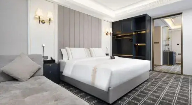Люкс Luxury Guangzhou Haizhu Nanzhou Subway Station XANA Deluxe Hotel