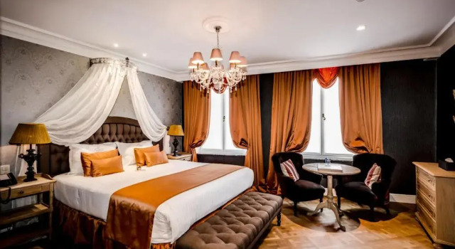Полулюкс Boutique Hotel De Castillion