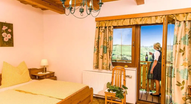 Weingut- Gästezimmer Marko, Prenota Hotel Hotel a Stiria con parcheggio, Parcheggio