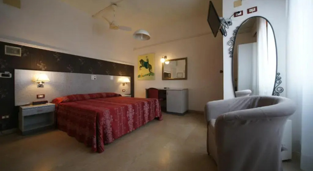 Четырёхместный номер Standard Hotel Liberty