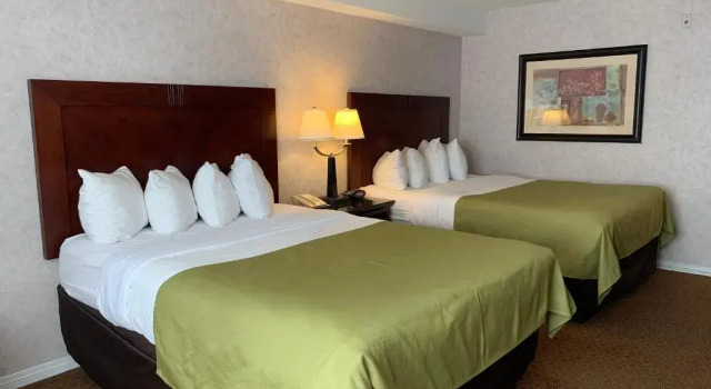 Run of House Prestige Aberdeen Lodge Kamloops