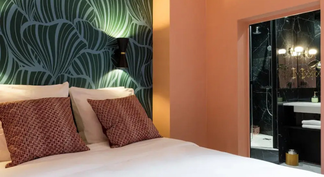 Luxury 3 Bedroom 2 Bathroom Loft - Louvre Museum