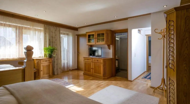 Gästehaus Rauch, Prenota Hotel Hotel SPA a Tirolo, SPA