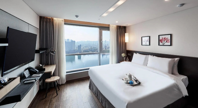 Hotel Riverside