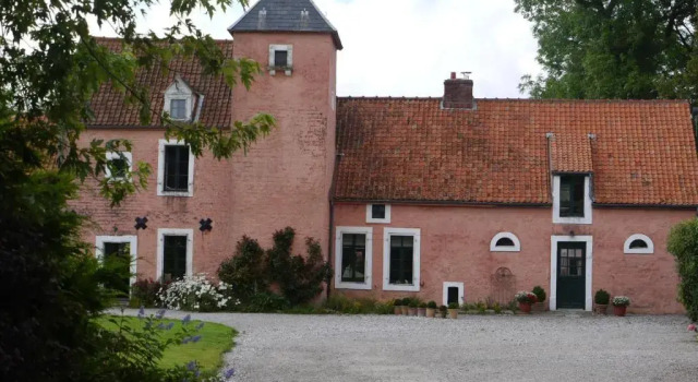 Коттедж Gîte de la Ferme Rose