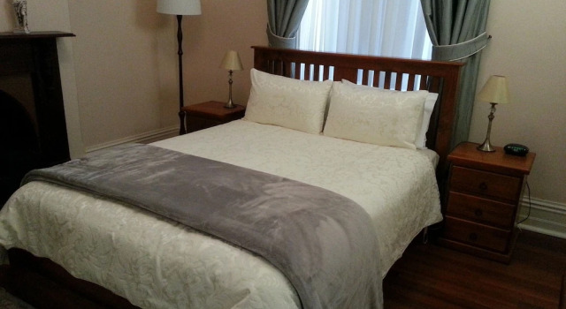 Burra Railway Station Bed & Breakfast, Забронировать Апартаменты/квартира Бурра Clare Valley