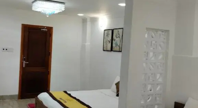 Семейный номер Standard с балконом Ninh Chu 2 Hotel
