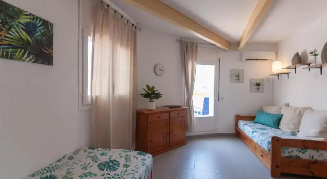 Lets Holidays Apartment Tossa Near Beach 2