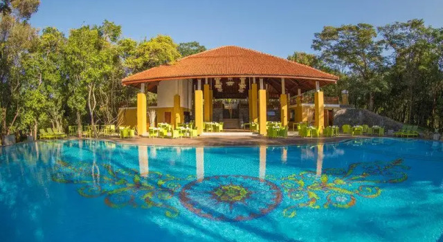 Четырёхместный семейный люкс Amaya Signature Dambulla