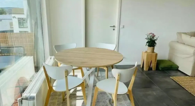 Large 1 bedroom with Terrace & Parking
