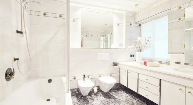 Трёхместный номер Standard с балконом Hotel Hubertus