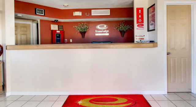 Twin Star Lodge