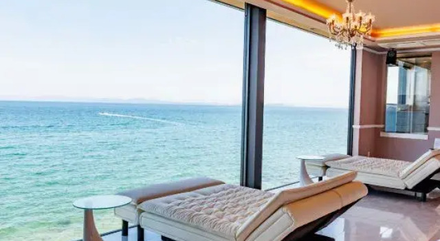 Люкс Namioto Terrace Suite Villa in AIGA