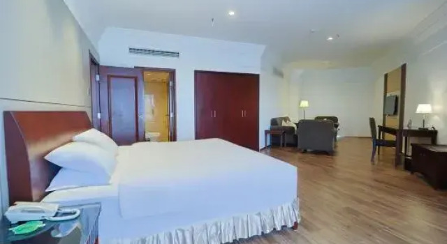 Люкс Luxury Luofushan Jiabaotian International Hotspring Resort