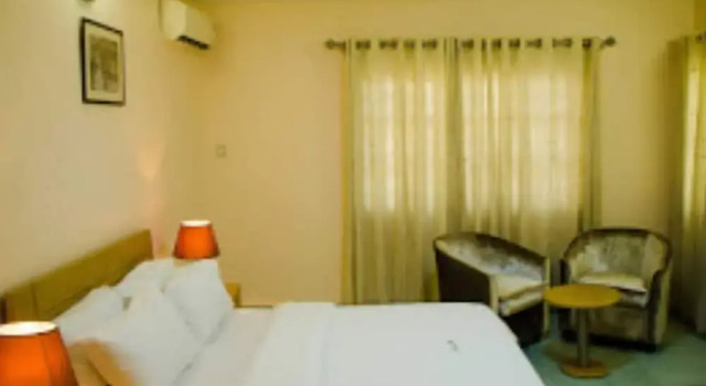 Номер Executive The Stonehouse Boutique Hotel