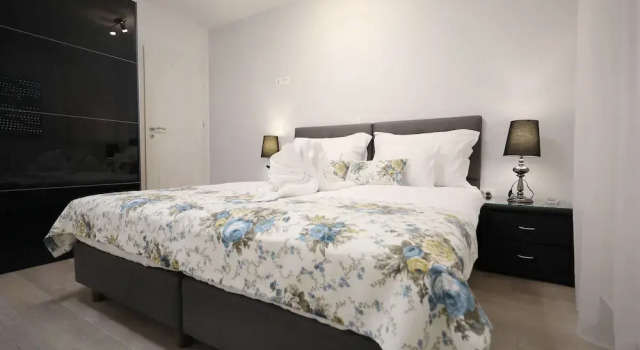 Luxury Majpruz Suites
