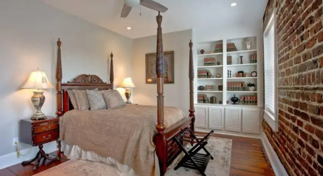 Sophisticated Historic Remodeled 9 BR, Rezerwuj Dom wakacyjny Domki letniskowe w Savannah, Domek