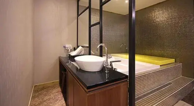Люкс OHHO Hotel