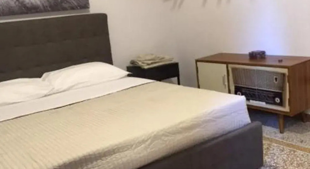 Napoli Central City, Забронировать Отель Моло Беверелло Неаполь, рядом с Ospedale degli Incurabili