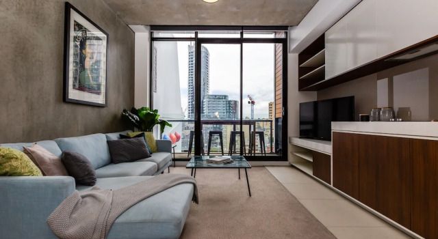 Апартаменты Sky 1 BDR South Yarra Apartment