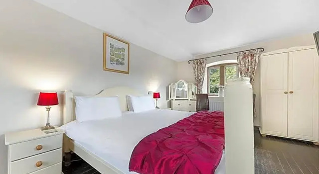 Люкс с видом на озеро Haselbury Mill Hotel and Restaurant