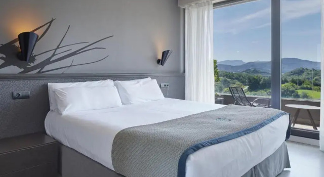 Апартаменты c 1 комнатой с балконом FeelFree STAYS Basoa