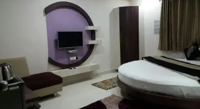 Hotel Gopi Palace