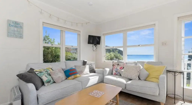 Pencarrow Cottage - Russell Holiday Home, Забронировать Дом для отпуска Расселл 