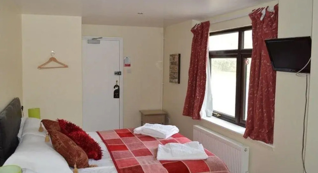 The Unicorn, Book Hotel Porthtowan Cornwall