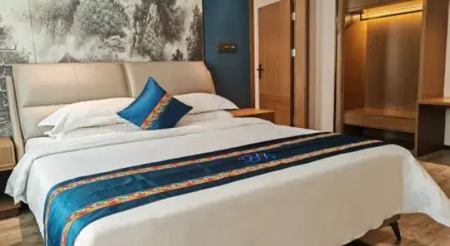 Люкс Jinxiu Yaodu Hotel Laibin