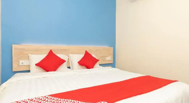 Номер Classic OYO 778 Bmw 2 Hotel