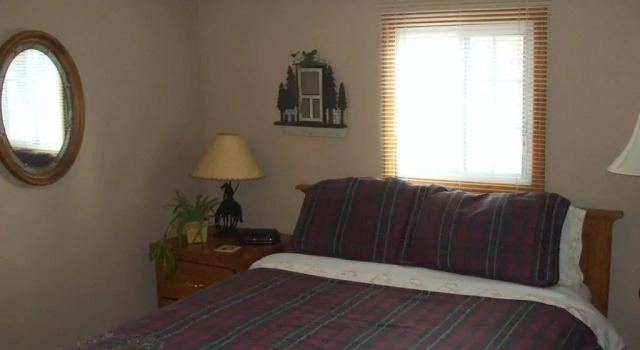 Hansen Guest Ranch, Boek Pension Swan Valley 