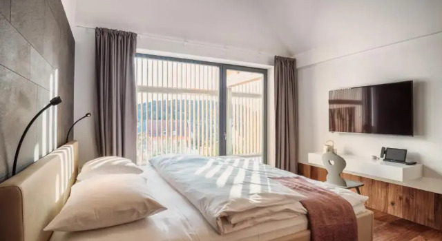 Полулюкс Deluxe Romantik Hotel Hirschen