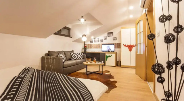 Suite Complex Vazrozhdentsi