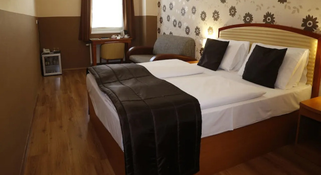 Трёхместный номер Superior Six Inn Hotel Budapest