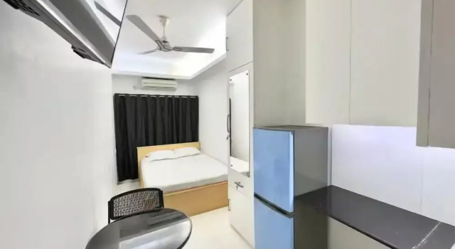 250sqft 4 Economy Stay Pool & Gym