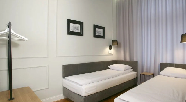 Arts Apartments - Kraków Old Town, Забронировать Апартаменты/квартира Отели Кракова с парковкой, рядом с Церковь Святого Франциска Ассизи, Парковка